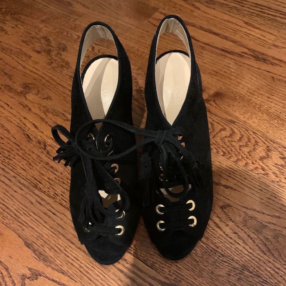 Club Monaco Vero Cuoio suede open toe heels